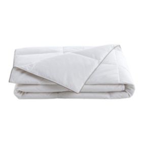 Couette anti-acariens enveloppe 100% percale - 140 x 200 cm - garnissage plumettes et duvet - 300 g/m2 - Blanc passepoil taupe -