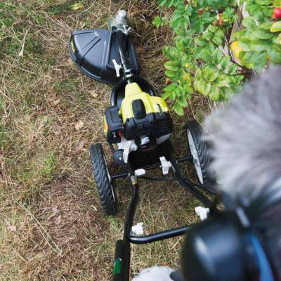 Coupe-bordures 2temps Ryobi sur roues RFT254 25,4cc 0,9kw