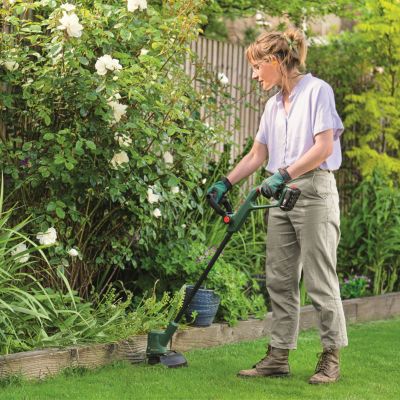 Coupe-bordures sans fil avec batterie 18 V - largeur de coupe avec fil 230 mm - Bosch EasyGrassCut 18V-230