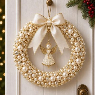 Couronne de Noël en perles crème avec nœud satin et pendentif ange, couronne artisanale luxueuse pour porte d'entrée