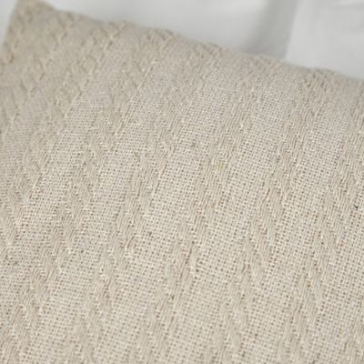 Coussin carré 40 x 40 cm en coton brodé en lignes beige - TWINKLE