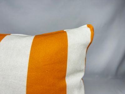Coussin d'extérieur rectangulaire rayé jaune 45 x 30 x 12 cm Tendances et Créations
