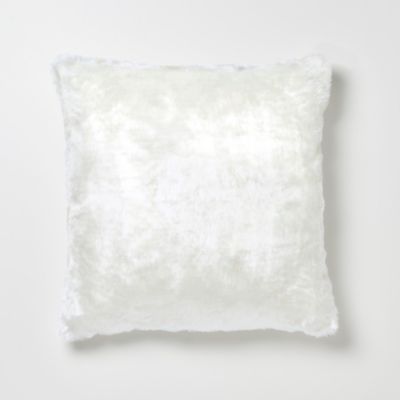 Coussin effet fourrure blanc nacré L.45 x l.45 cm, GoodHome