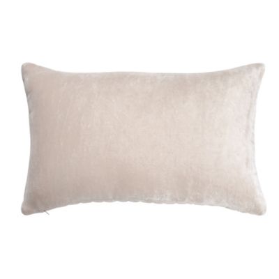 Coussin Irion GoodHome beige naturel L. 50 x l. 30 x ep.80 cm