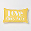Coussin Love jaune 30 x 50 cm