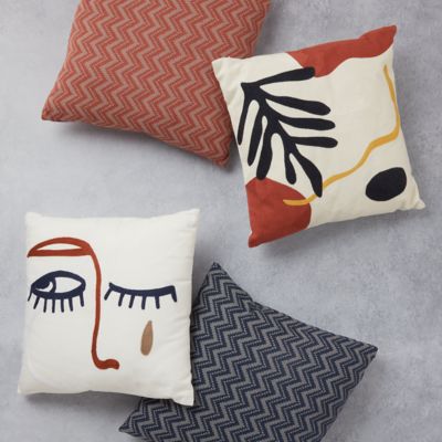 Coussin Naunet Effet brodé 45x45cm GoodHome Blanc, marron et jaune