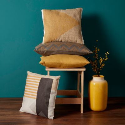 Coussin polyester Sagar jaune L.45 x l.45 cm