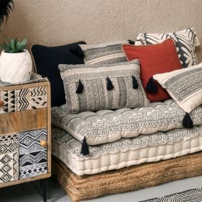 Coussin rectangulaire imprimé pompons Africa L.50 x l.30cm Deco&co
