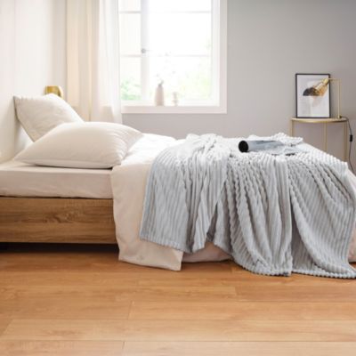 Couverture 100% polyester 220x240 cm microvelours DOLCE gris perle