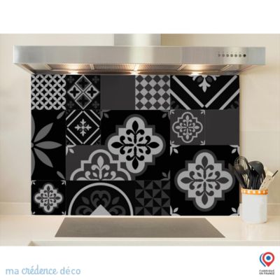 Crédence cuisine fond de hotte Carreaux ciment patchwork noir - Verre trempé - L 70 cm x H 60 cm - MaCrédenceDéco