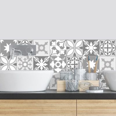Crédence pour salle de bain en PVC style carreaux de ciment gris 140x30 cm (en 2 bandeaux)