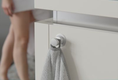 Porte-serviettes Rétractable Noir Avec étagère Et Crochet - Inox Salle De Bain
