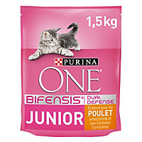 Croquettes pour chat junior One Junior poulet et céréales complétes 1,5kg