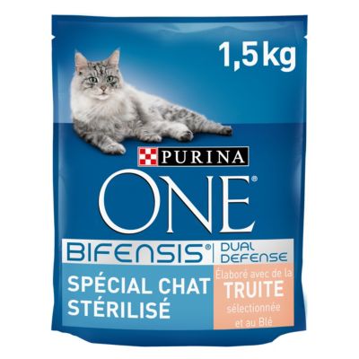 Croquettes pour chat stérilisé One Spécial chat sterilisé truite et blé 1,5kg Castorama