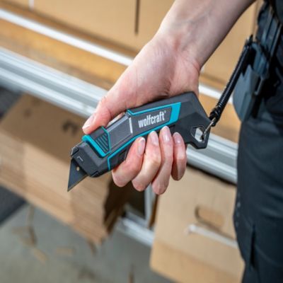 Cutter de sécurité à lame encastrée avec étui Wolfcraft