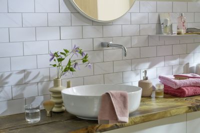 Dalle adhésive murale Wall Tiles premium D-C-Fix® effet marbre blanc L.34,5 x l.30cm