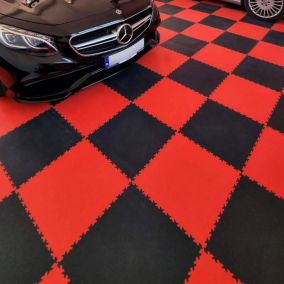Dalle garage sport auto Polydal, revêtement de sol clipsable