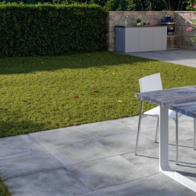 Dalle sur plots ASSEN GREY 60x60x2 cm effet béton antidérapant R11