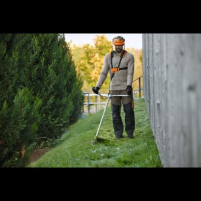 Débroussailleuse sans fil sur batterie 36V - largeur de coupe avec fil 380 mm - Stihl FSA 120 (vendue sans batterie ni chargeur)