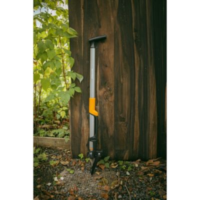 Désherbeur manuel ergonomique Fiskars en acier inoxydable
