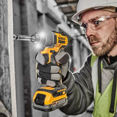 DeWalt Clé à chocs sans fil DCF840NT