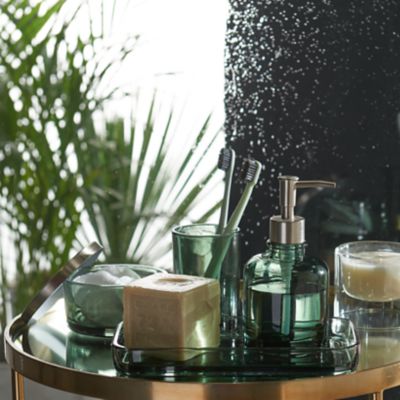 Distributeur de savon Cokun Tanera en verre coloris vert contenance 435 ml Ø8 x H.17 cm