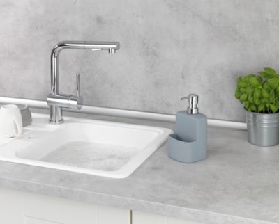 Distributeur rechargeable de liquide vaisselle avec porte éponge Wenko gris