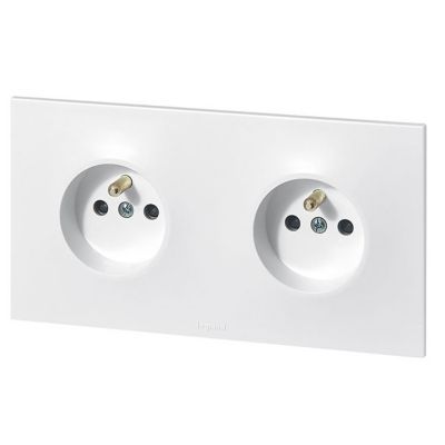 Legrand 091332 Double prise de courant avec terre précâblée Neptune