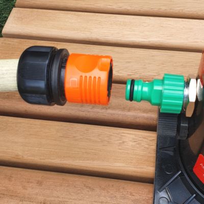 Douche Solaire 10 Litres Piscine Jardin Avec Mitigeur - Installation Exterieure Pour Piscine Et Jardin - Se Raccorde A Un Tuyau