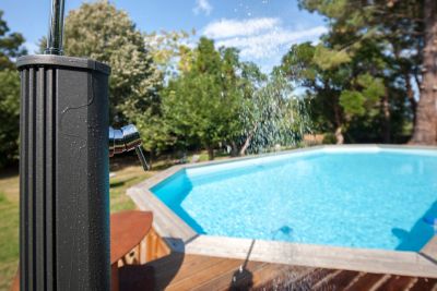 Douche solaire en aluminium Gré 18L