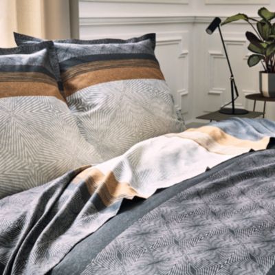 Drap plat au style graphique et masculin (180x290 cm - Noir)