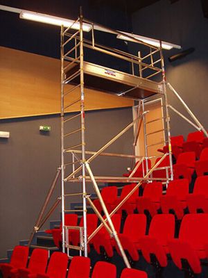 Echafaudage roulant alu - Hauteur de travail max 6.30m - ECS416T