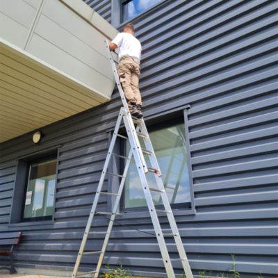 Échelle multiposition 3 éléments Magnusson en aluminium charge maxi 150 kg hauteur maxi 5,65 m