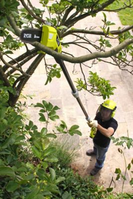 Élagueur sur perche sans fil sur batterie Ryobi 18V 20 cm (avec 1 batterie et 1 chargeur)