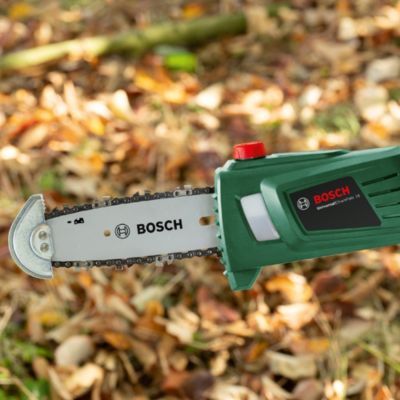Elagueuse sur perche sans fil sur batterie 18V Bosch UniversalChainPole guide 20 cm (avec batterie et chargeur)