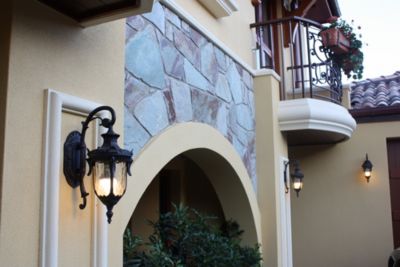 Elstead Philadelphia - Petite lanterne murale extérieure à 1 lumière, bronze vieilli IP44, E27