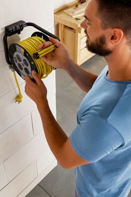 Enrouleur de bricolage Diall HO5VVF 3G1.5mm², 50m