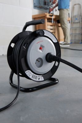 Enrouleur de bricolage H05VVF 3G1mm² 2 prises 15m