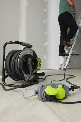 Enrouleur de chantier Diall 27/3M H07RNF 3G1 5mm²