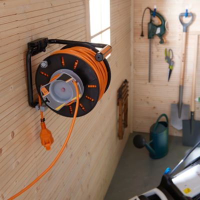 Enrouleur de jardin Diall 22/3M H05VVF 3G1 5mm²