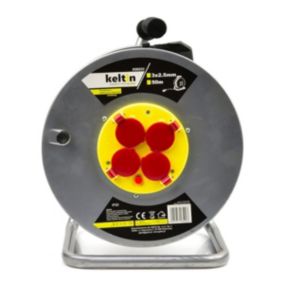 Enrouleur électrique 4 prises 16 A - IP20 - câble H05VV-F 3G 2,5 mm²       50 m