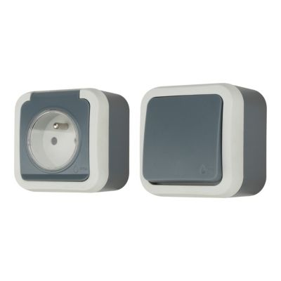Ensemble 2 prises avec terre monobloc et 1 interrupteur va-et-vient étanche Jacobsen Malinn