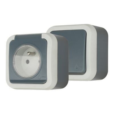 Ensemble 2 prises avec terre monobloc et 1 interrupteur va-et-vient étanche Jacobsen Malinn