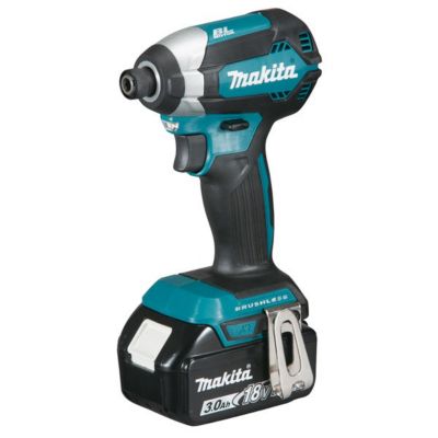 Ensemble 4 machines 18 V LXT DLX4080TX1 - DGA504 DDF482 DHR241 DTD153 - 3 batteries 18 V 5,0 Ah.