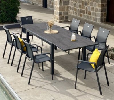 ARDITEX WD14418 Ensemble Table (50 x 50 x 48 cm) avec 2 chaises (38 x 32 x 53 cm) et Parasol (diamètre 110 cm) Motif Minnie de Disney