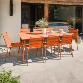 Ensemble table de jardin et 8 chaises en métal orange Palavas  Oviala