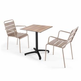 Ensemble table de terrasse stratifié chene foncé et 2 fauteuils taupe  Oviala