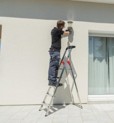 Escabeau Hailo L60 sécurisé pliable - 5 marches - 2.81m - en alu ultra léger