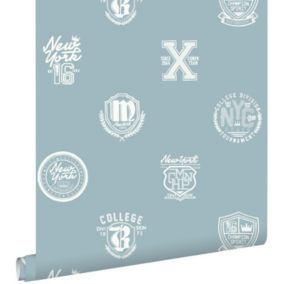 ESTAhome papier peint emblèmes scolaires vintage bleu clair - 53 cm x 10,05 m - 128803