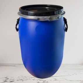 Fût plastique 30 L avec couvercle hermétique et poignées intégrées, idéal pour le stockage et le transport de liquides et solides